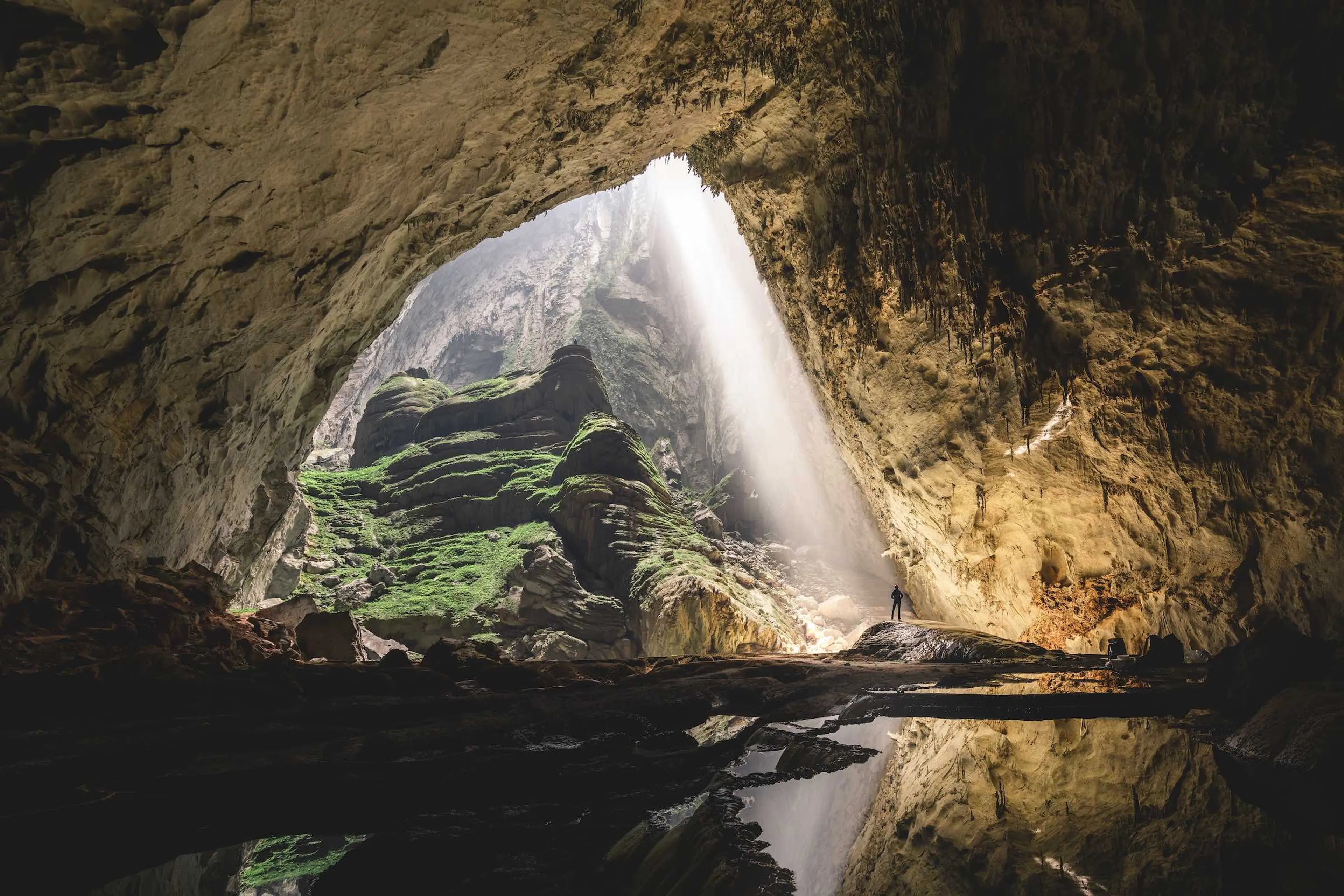 Son Doong Cave was declared by National Geographic TV as the largest natural cave in the world. If these caves were connected, the volume of Hang Son Doong cave in Vietnam would be increased by 1.6 million cubic metres.