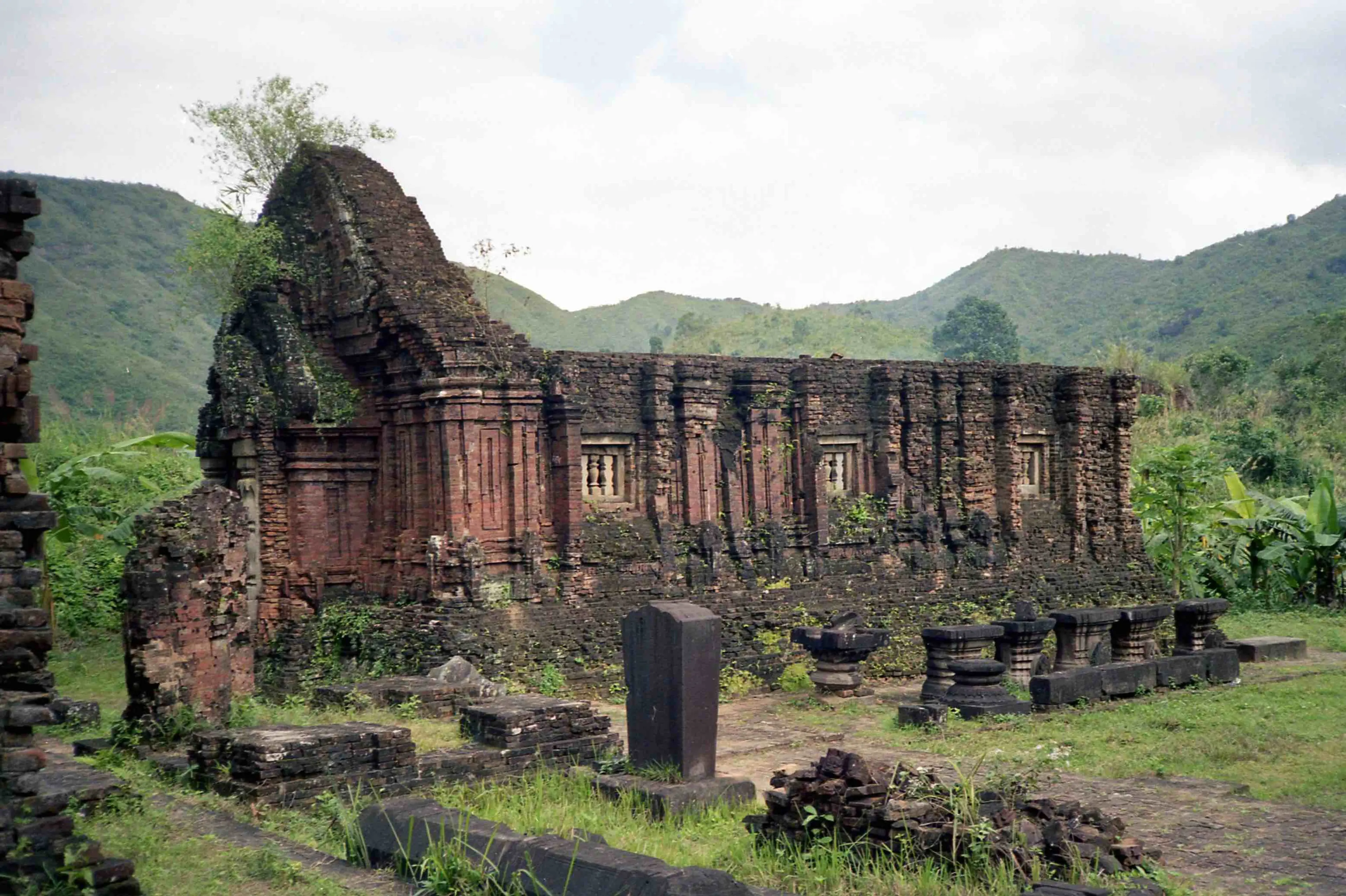 My Son Sanctuary - The Ancient Civilization Remain in Central Vietnam 
