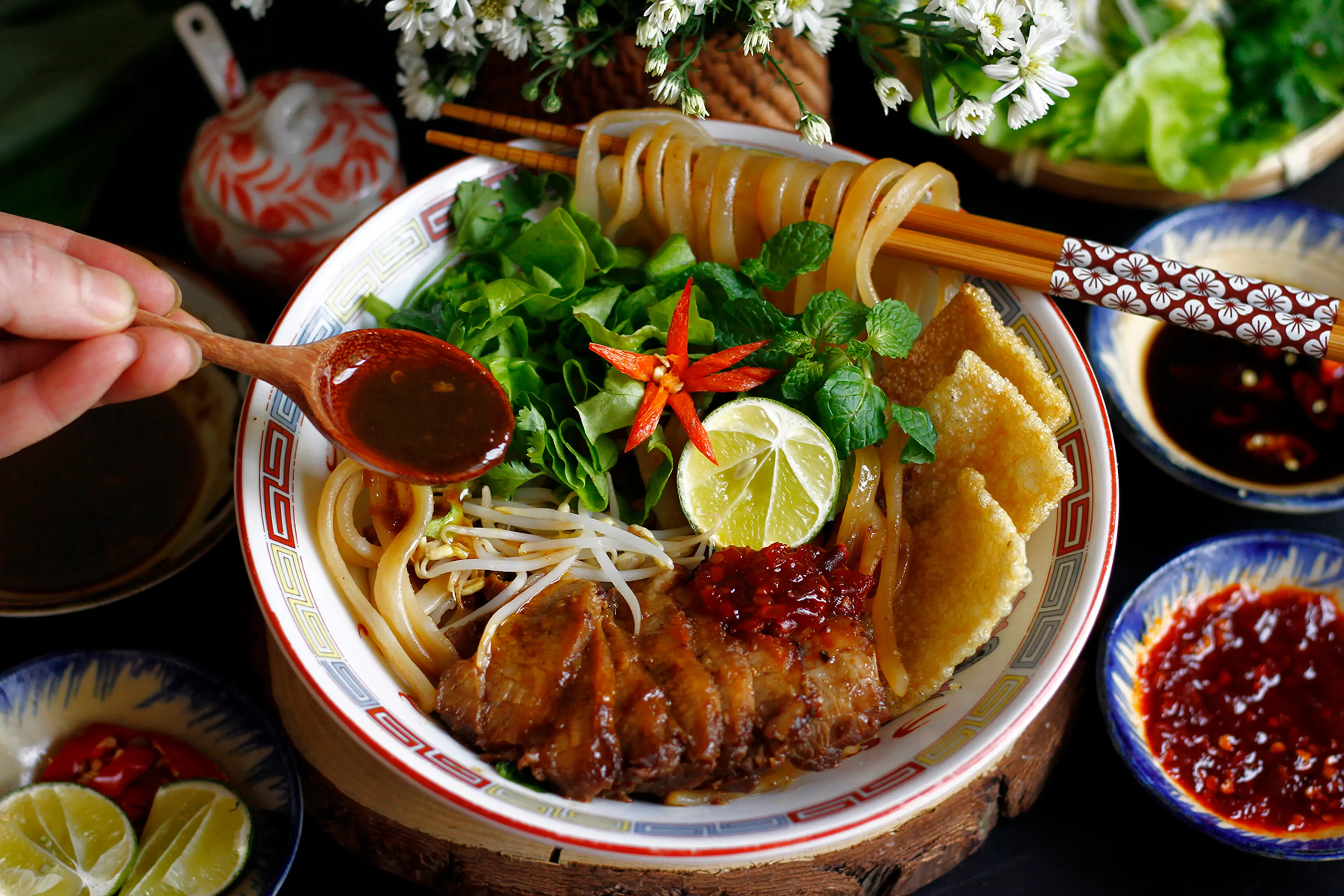 Cao Lau - the most famous Hoi An cuisine
