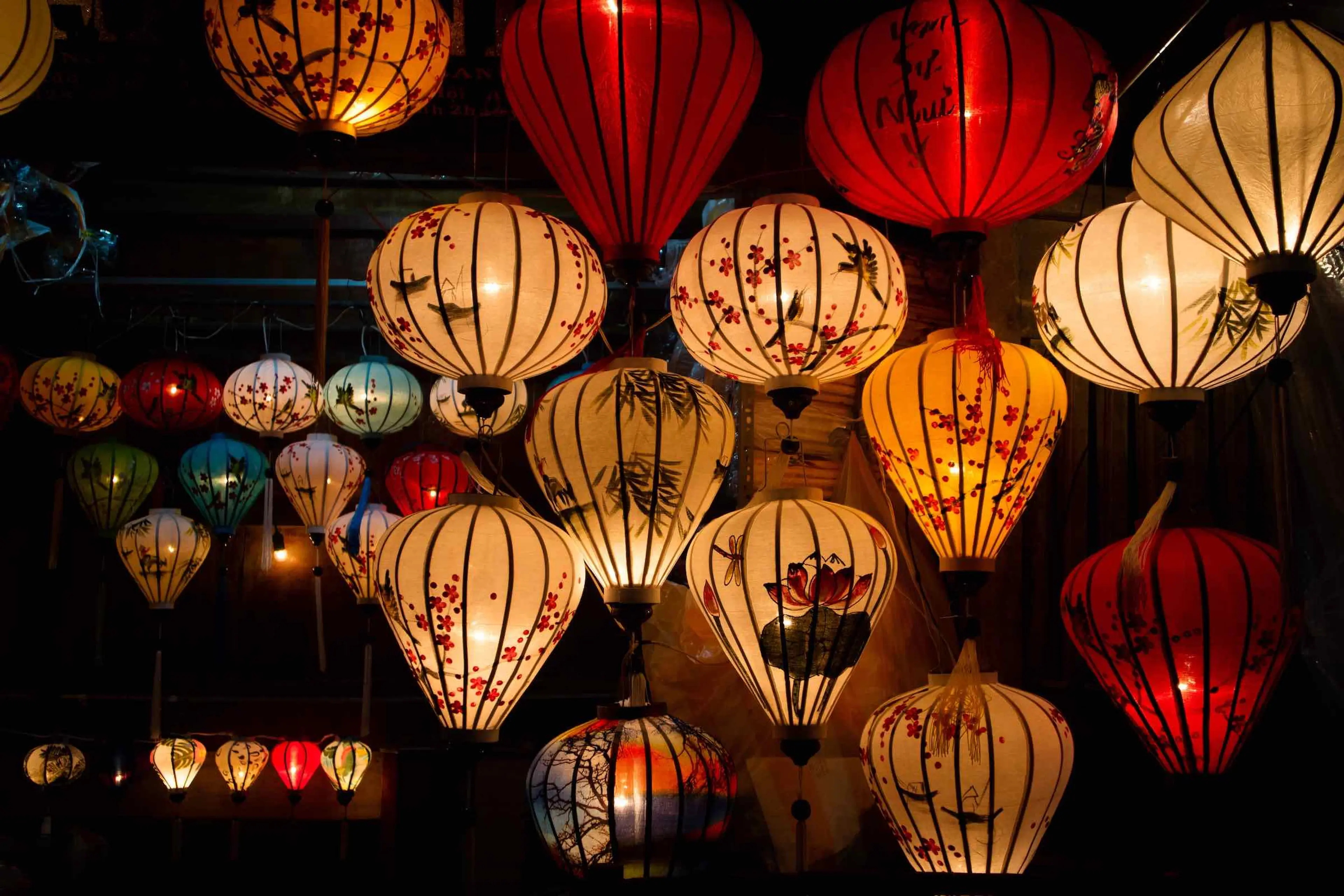 Hoi An Traditional Silk Lanterns