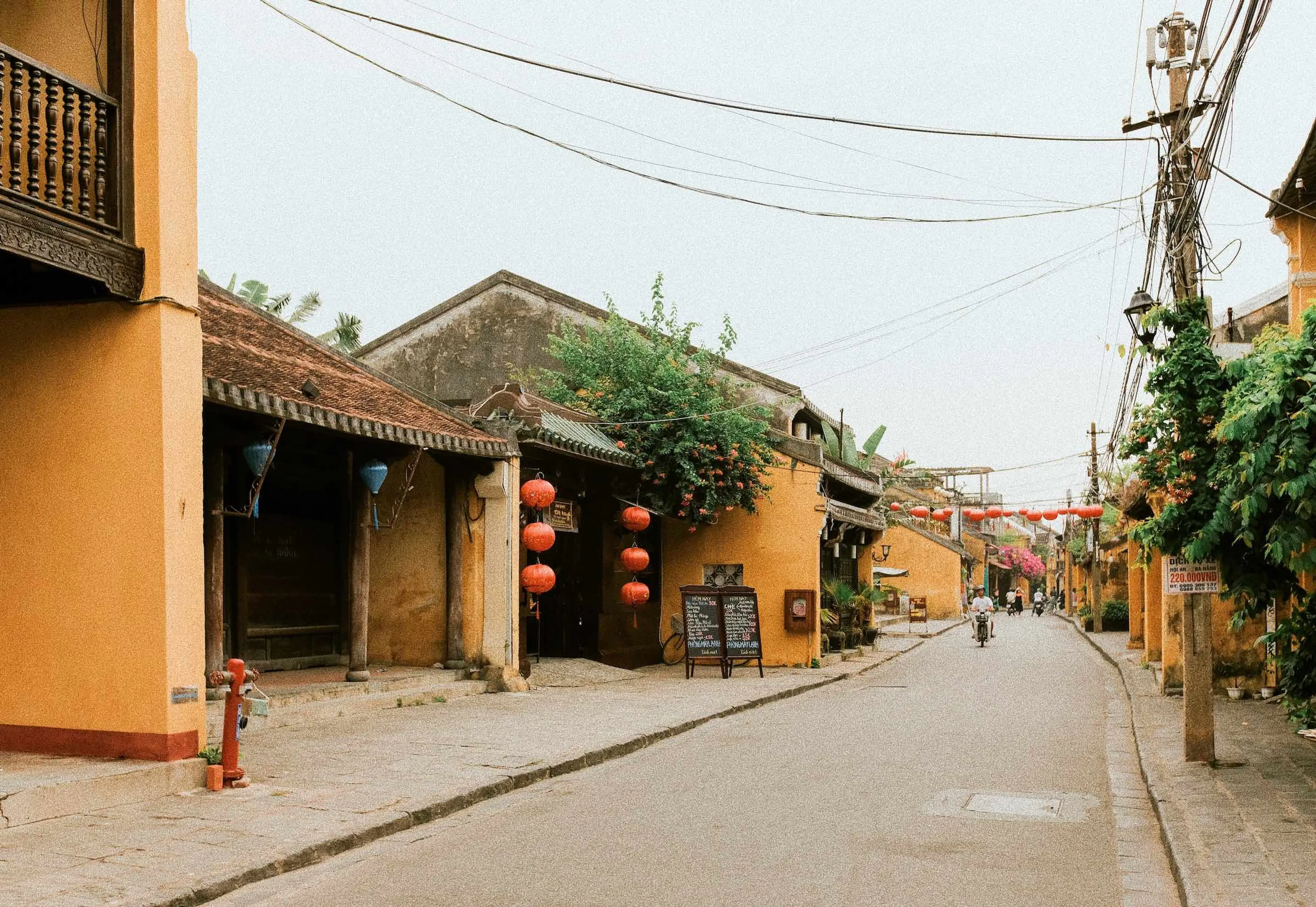 Astonishing Architecture from Hoi An Ancient Town