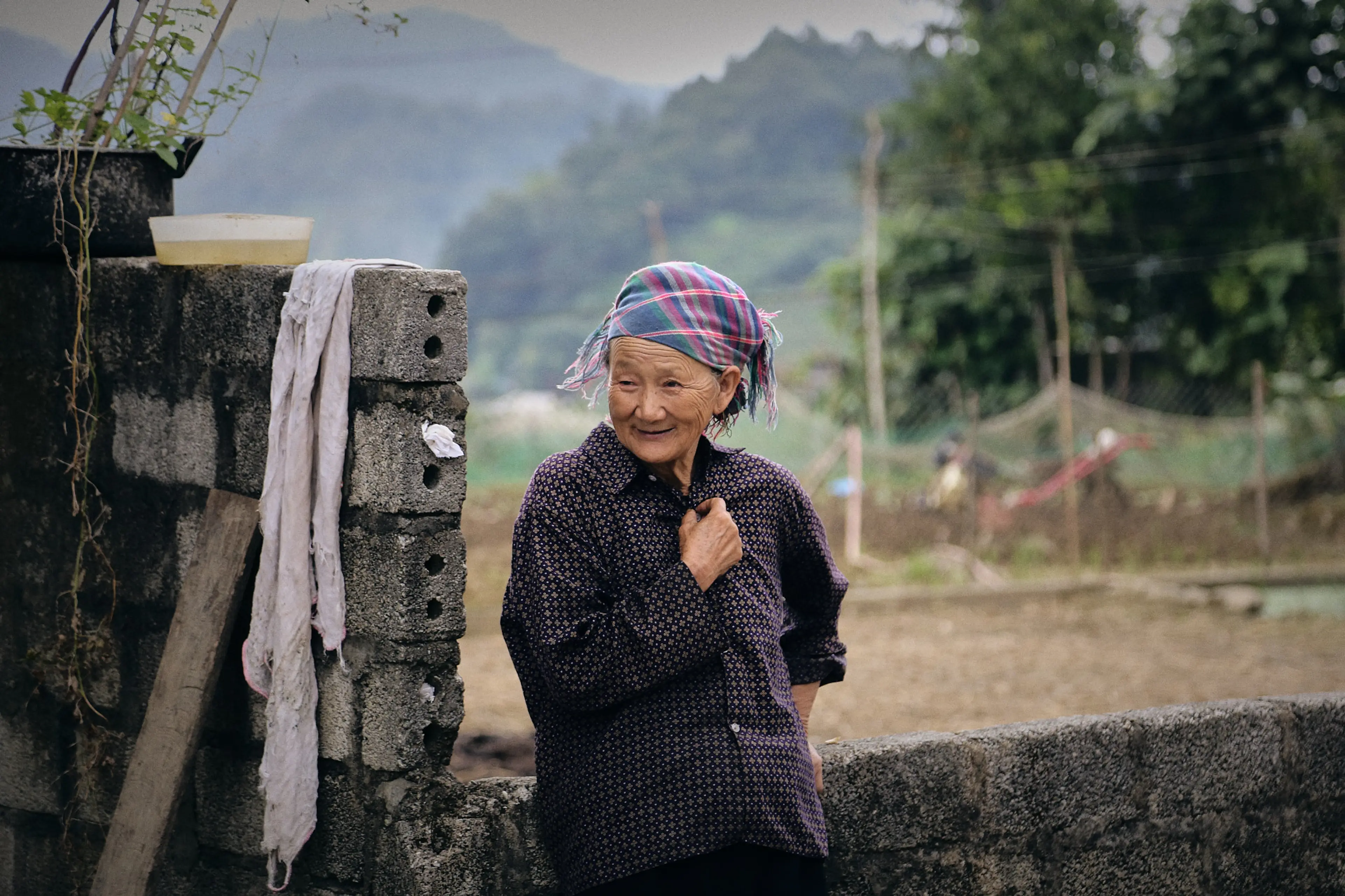 Friendly Old Lady Welcome Mr Biker Saigon to her house on our Ha Giang bike trips - September 2022